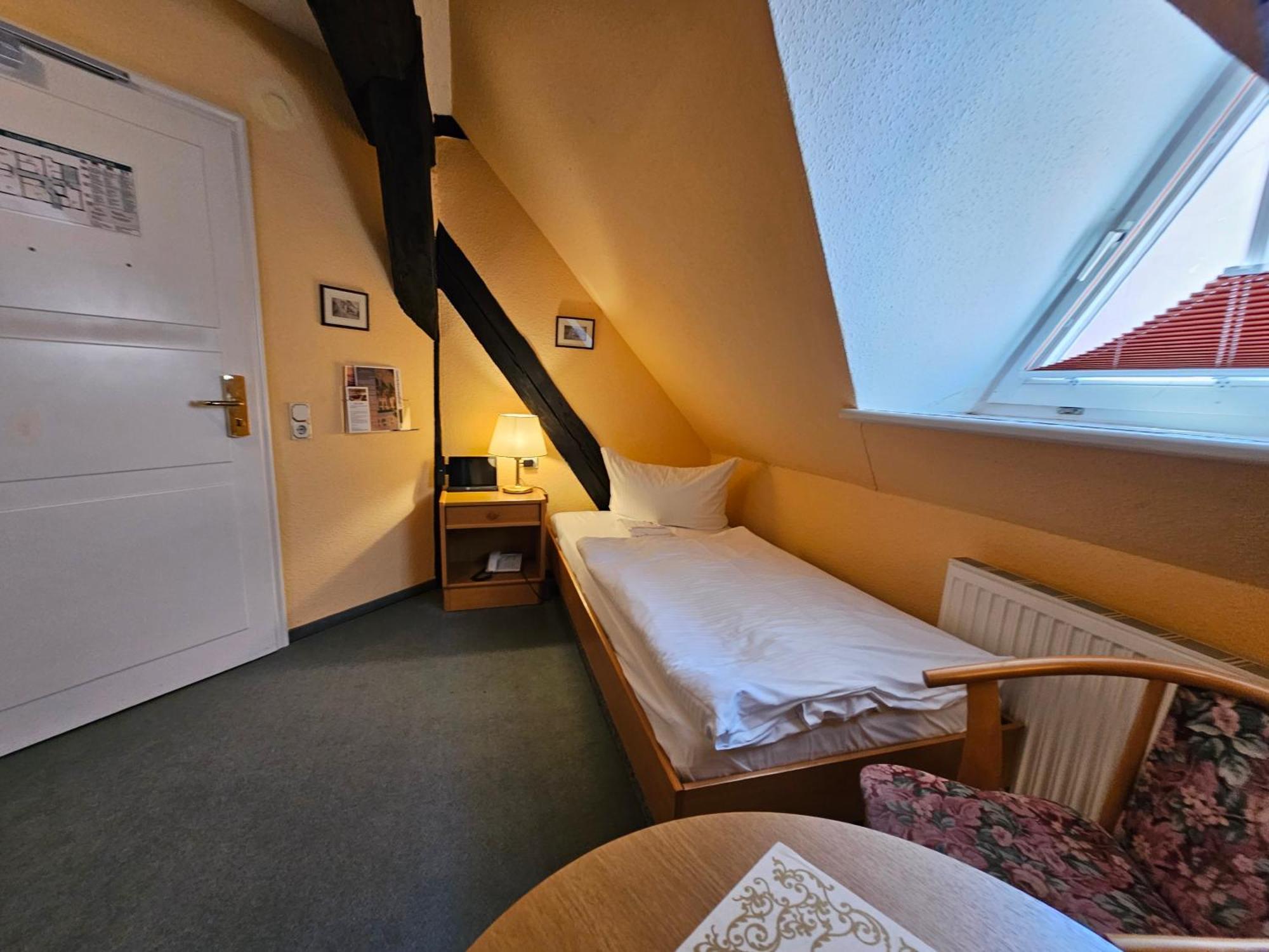 Hotel Am Markt & Brauhaus Stadtkrug Иккермюнде Экстерьер фото