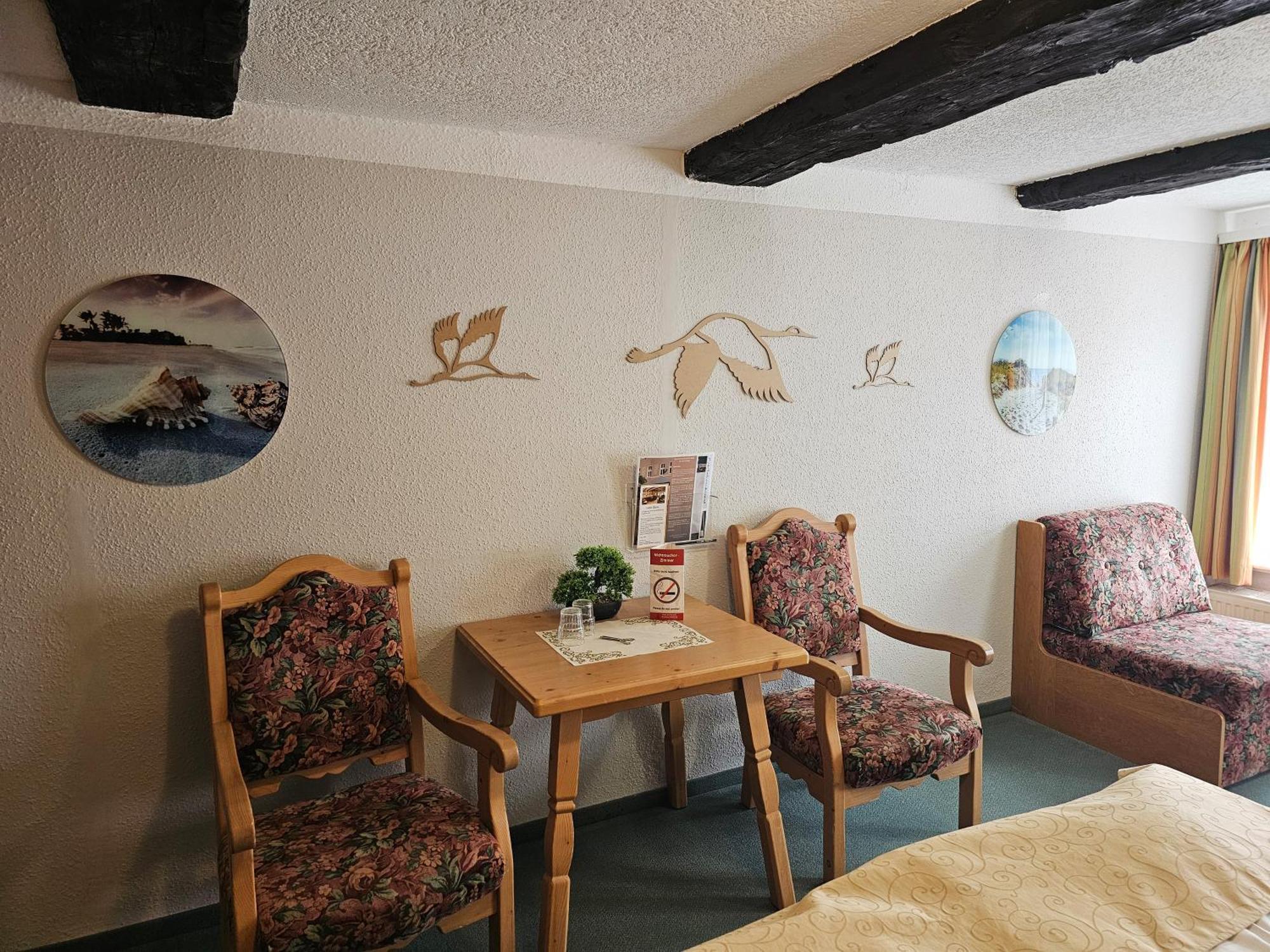Hotel Am Markt & Brauhaus Stadtkrug Иккермюнде Экстерьер фото
