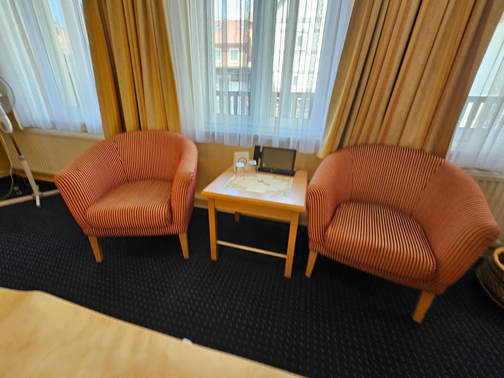 Hotel Am Markt & Brauhaus Stadtkrug Иккермюнде Экстерьер фото
